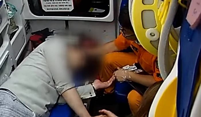멱살잡히고 욕먹는...구급차 기사의 설움
