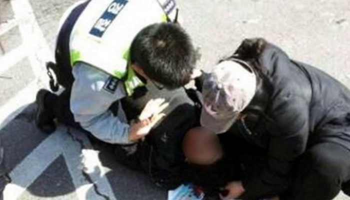 경찰관 출동하자 차량 몰고 도망친 ‘자살시도자’