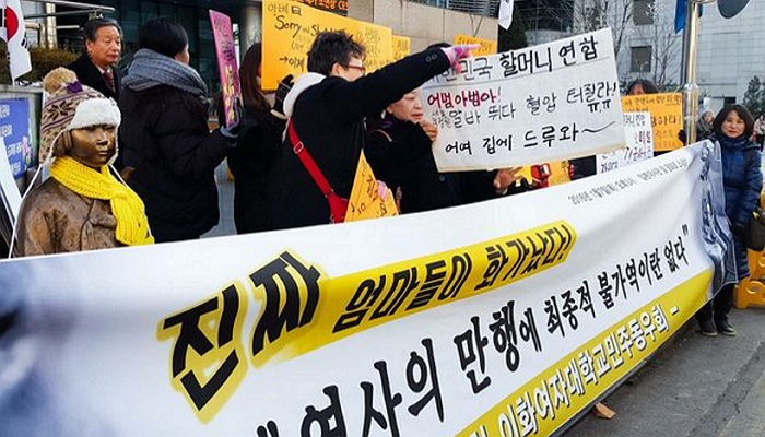 ‘엄마 부대’에 뿔난 할머니들이 만든 ‘할머니 연합’