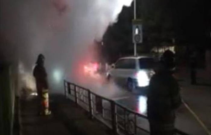 가양동서 아스팔트 뚫고 온수 솟구쳐…배관 누수 추정