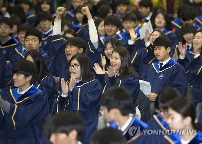 1월에 졸업식하는 초·중·고교 늘어난다