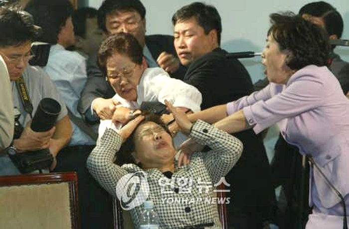 ‘머리채 사건’ 문팔괘, 국민의당 발기인 참여했다 철회