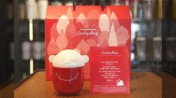 스타벅스, 원숭이 머그 담긴 한정판 ‘2016 럭키백’ 출시