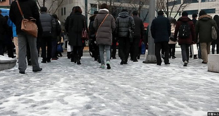 빙판길 조심...전국 1~3cm 눈 온다