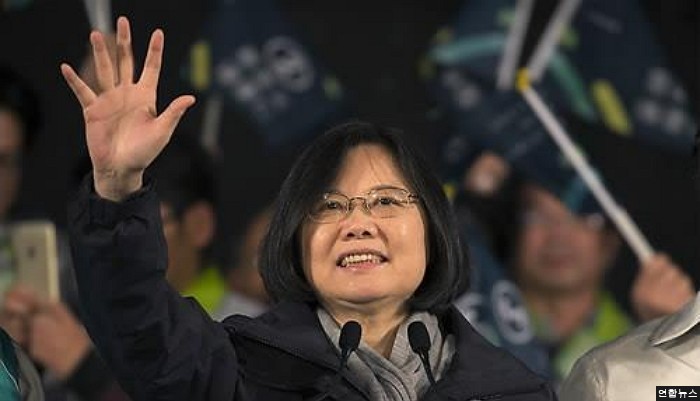 대만 첫 여성총통 탄생…차이잉원 압승으로 정권교체