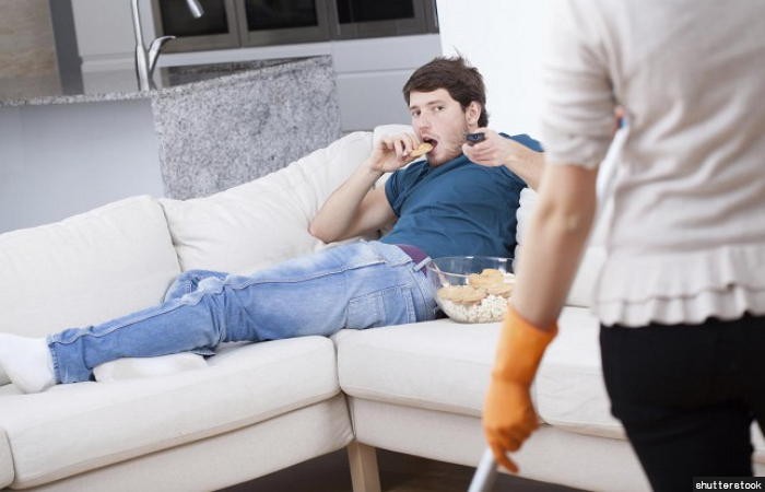 “여자보다 남자가 더 주말을 한가롭게 보낸다” (연구)