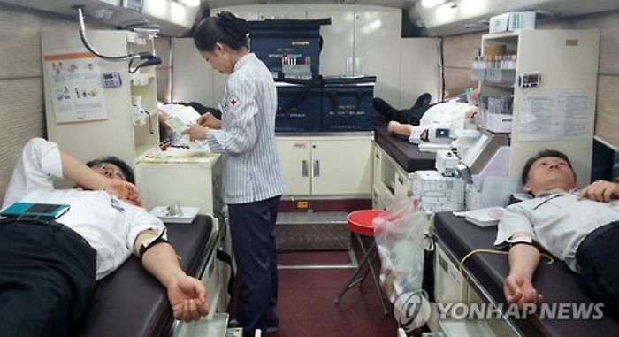 경찰, 혈액 부족 사태에 단체 헌혈 동참
