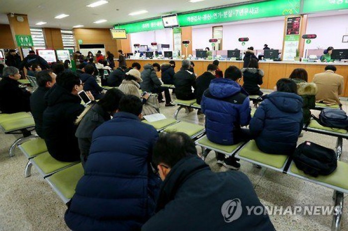 운전면허 어려워진다는 말에 시험장·면허 학원 ‘북새통’