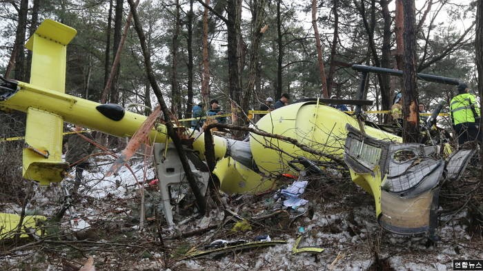500여명 인파 피하려고 외진 산속으로 추락한 조종사