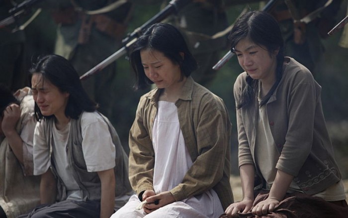 ‘귀향’ 관람한 일본인 학생 오열 “일본에서도 꼭 상영되길”