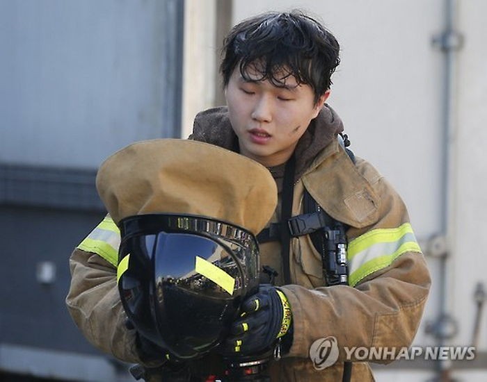 사진으로 보는 노량진 화재 진압한 소방관들