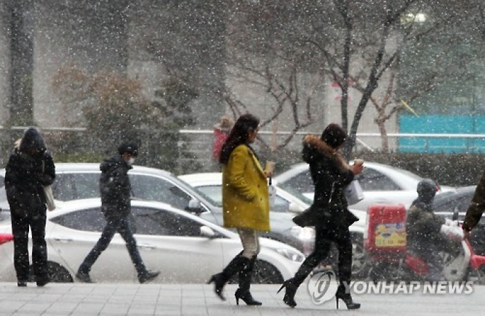 설 연휴 첫날(6일) ‘강추위’…귀성길 곳곳 눈소식