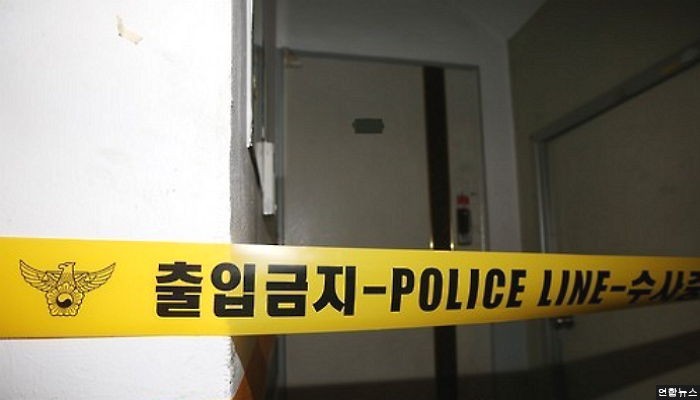 비닐봉지에 질식사한 9세 아들 베고 누운 아버지 검거