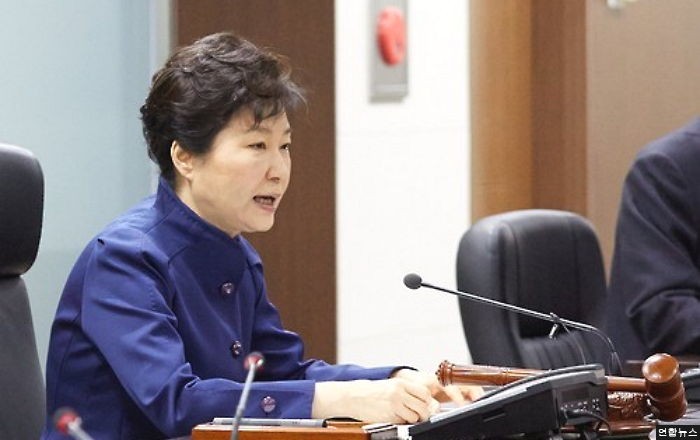 朴대통령, 햇볕정책 지우고 ‘김정은 압박’…대북외교 새판짜기