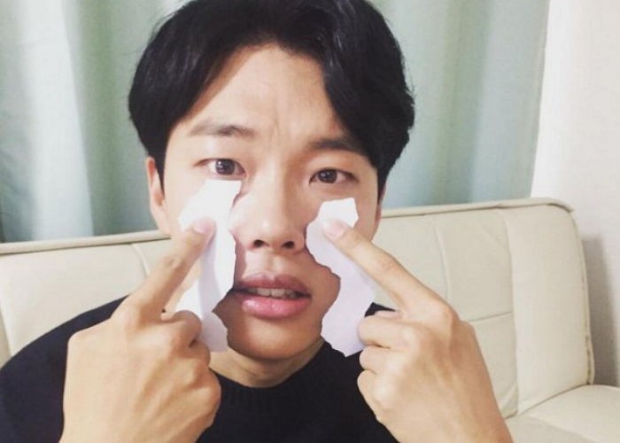 팬미팅 2차 티켓 매진 소식에 눈물(?) 흘린 류준열