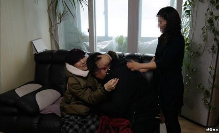 “죽기 전 아들이 보고파요” 23년 만에 이뤄진 시한부의 소원