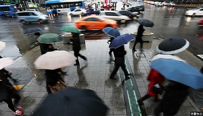 “내일(18일) 오후 전국 곳곳에 비오지만 포근해요”