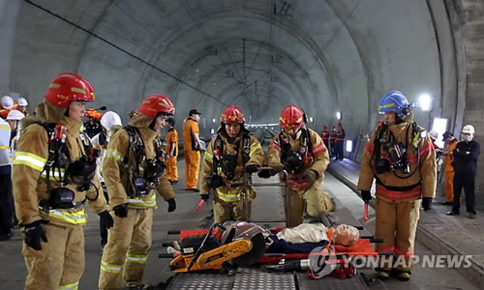 소방관 채용 시 ‘가슴둘레, 키의 2분의 1 이상’ 규정 삭제