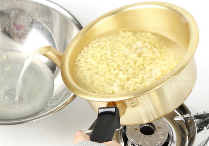 짜장라면 덕후들을 위한 ‘면발도 놓치지 않는다’는 주전자 냄비