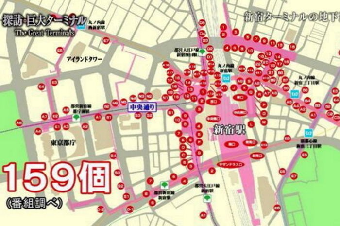 ‘한번 들어가면 못 빠져나온다’는 도쿄 신주쿠역 출구 개수