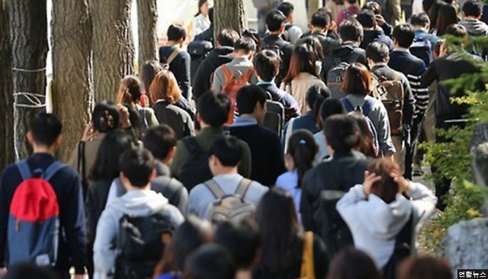 대학생 10명 중 6명 “대학 진학 후회한다”