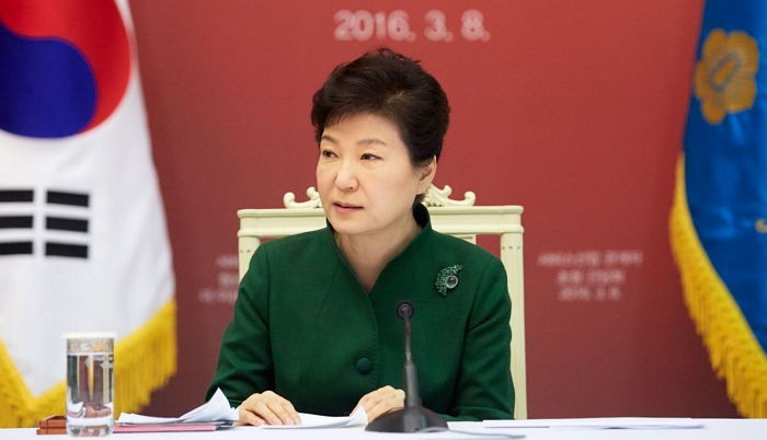 남북 긴장국면 전개 속 朴대통령 지지도 소폭 상승 42%