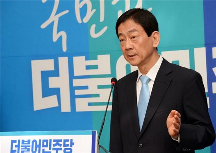 박근혜 정부 보건복지부 장관 지낸 진영 의원 ‘더민주 입당’