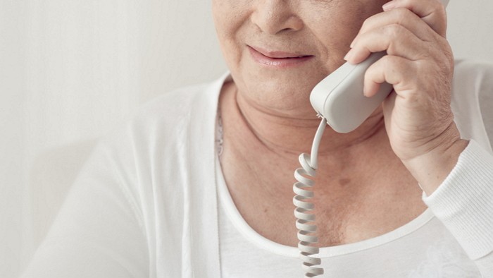 ‘1년간 6천번’ 술취해 112에 전화해 욕한 여성