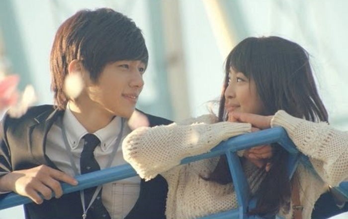 봄바람 살랑이는 3월에 꼭 듣고 싶어지는 노래 10곡