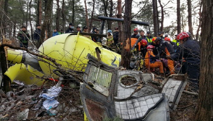 <속보> 화성서 산불 진화 중 헬기 추락…조종사 1명 중태