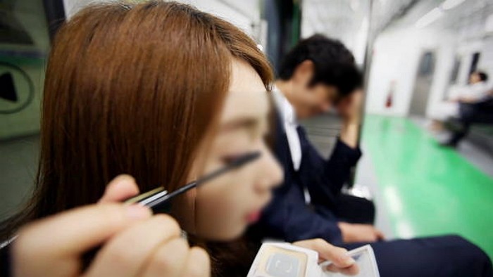 지하철역에 화장할 수 있는 ‘파우더룸’ 만든다