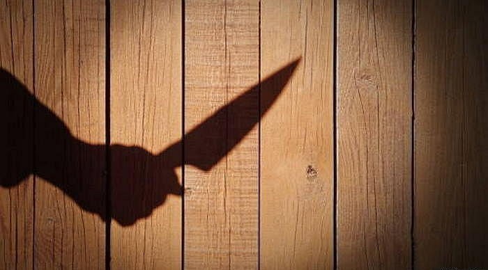 ‘엄마 보고싶어’ 찾아온 13살 아들 흉기로 찌른 엄마