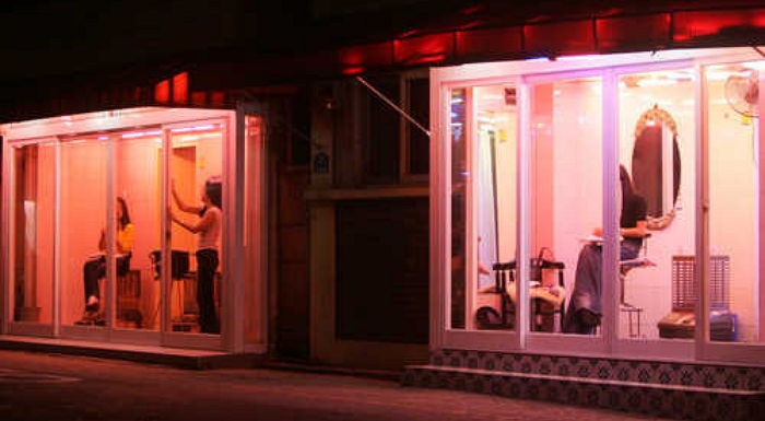 <속보> 헌재, “성매매 여성 처벌하는 특별법 합헌”