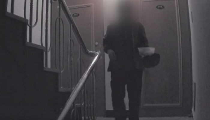 매일 새벽마다 이웃집에 오물 뿌리는 205호 여인의 정체