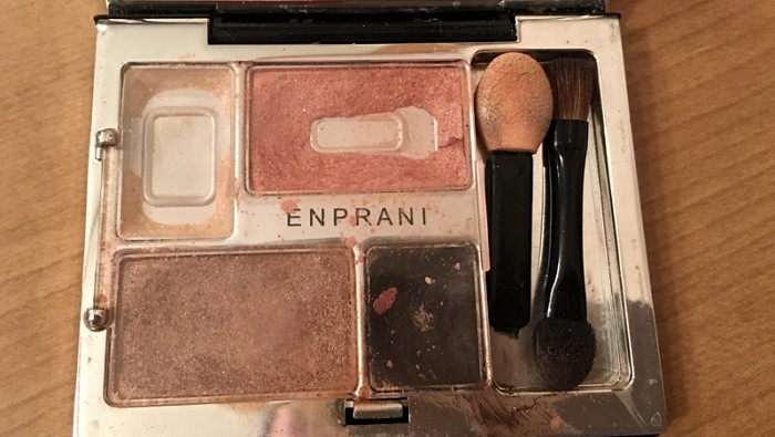 친정 엄마 화장대를 본 딸은 눈물이 났다