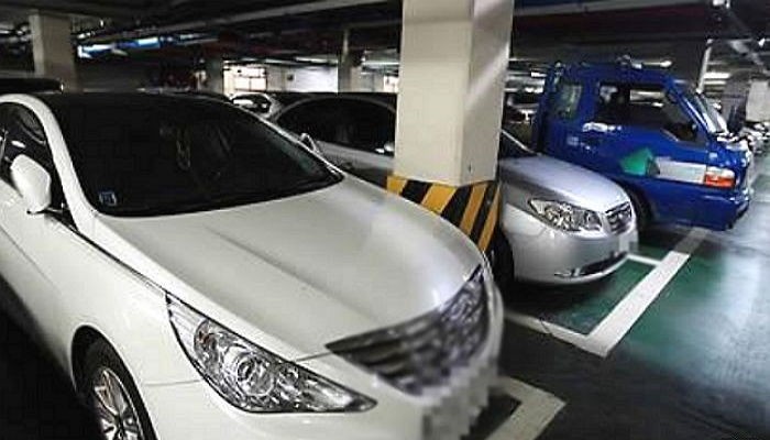 수원 대형마트 주차장서 40대女 납치강도…괴한 2명 추적 중