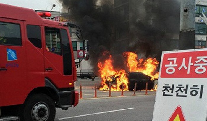 “현대차 ‘아슬란’에서 불 났는데 본사에선 견인비 내라네요”