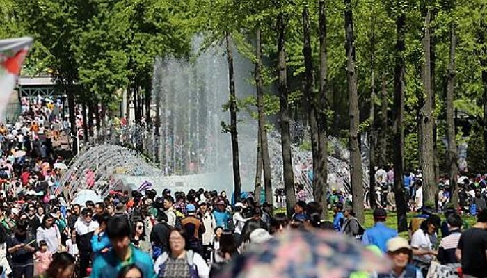 “임시 공휴일(6일) 비오다가 오후에 그쳐요”