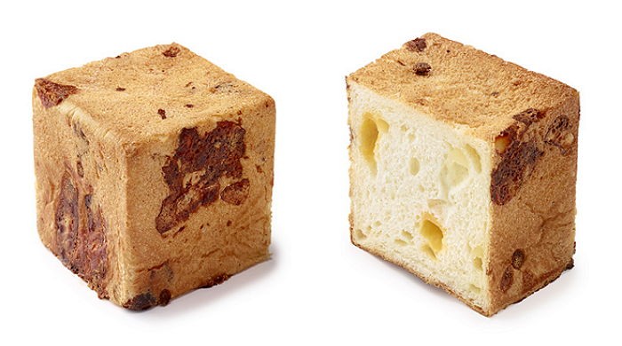 삼색 치즈 뒤섞인 파리바게뜨 신상 ‘트리플치즈큐브’ 식빵