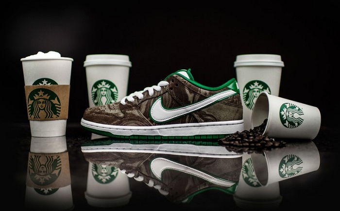스타벅스와 나이키가 합작해 만든 운동화
