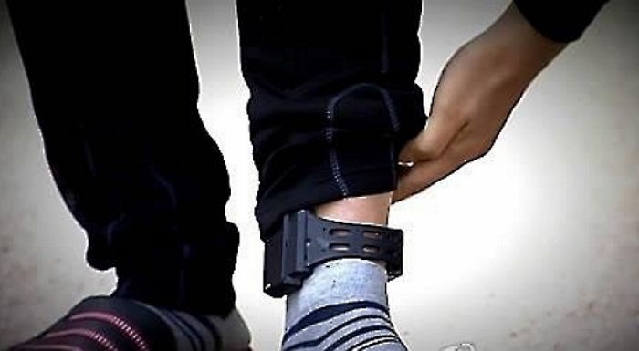 ‘전자발찌’ 가위로 자르고 달아나는 성범죄자 늘고 있다