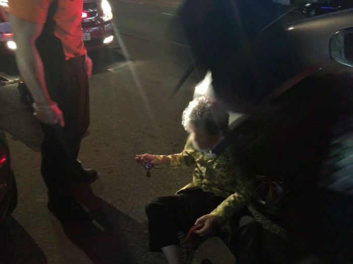 자전거 타고 ‘자해공갈’ 벌이던 할아버지의 최후 (영상)