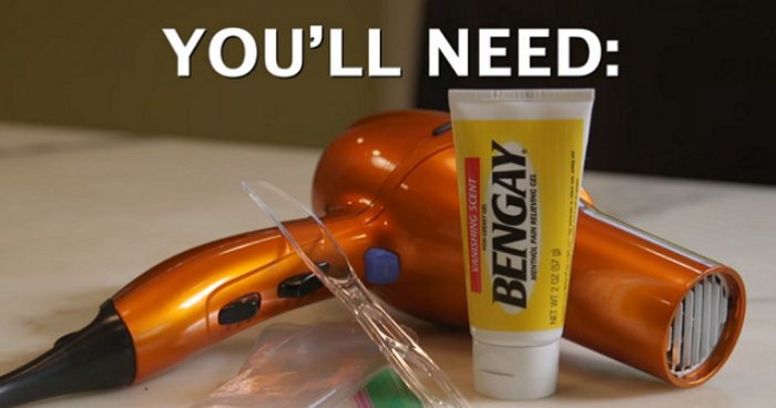 바지에 껌 붙었을 때 ‘이 방법’으로 제거하면 된다 (영상)