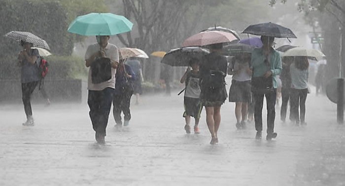 오늘도 ‘비’ 소식 여전…남부 일부는 ‘열대야’