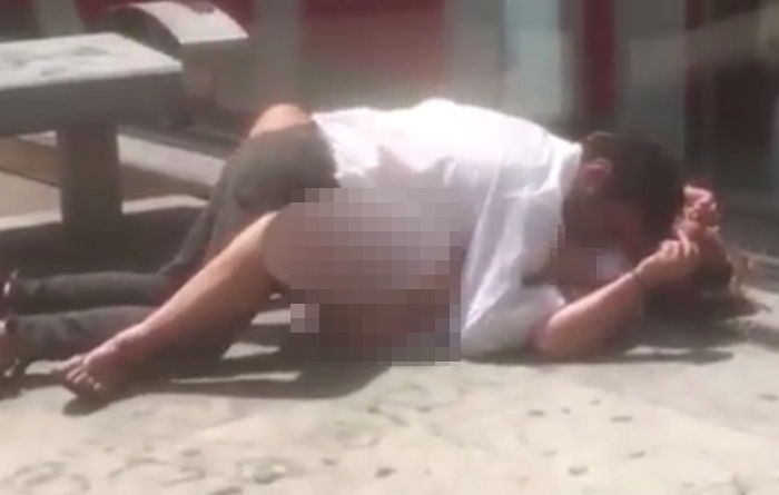 도서관 휴게실서 성관계하다 딱 걸린 커플 (사진)