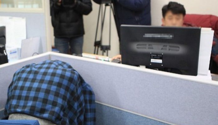 부모님께 행패부리는 친형이 미워 발로 밟아 숨지게 한 동생