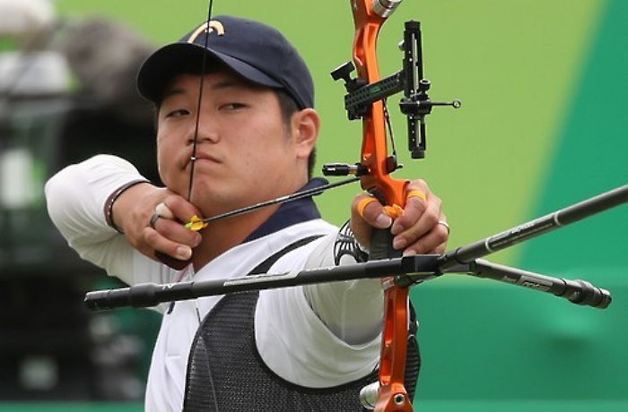 ‘2관왕 도전’ 막내 이승윤, 남자양궁 개인전 16강 진출