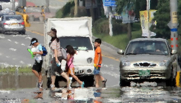 내일도 전국 폭염 계속 된다…최고 37도까지 올라