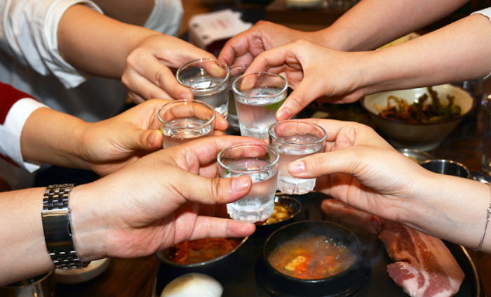 의외로 잘 어울리는 색다른 술&안주 조합 10