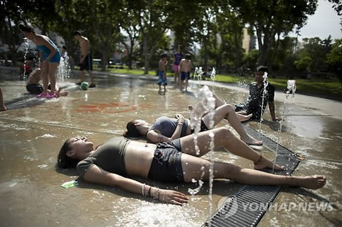 최고기온 40.3도로 74년만에 신기록 세웠다